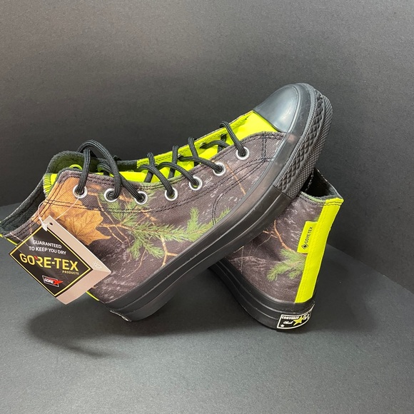 Converse - Picture 3 of 5